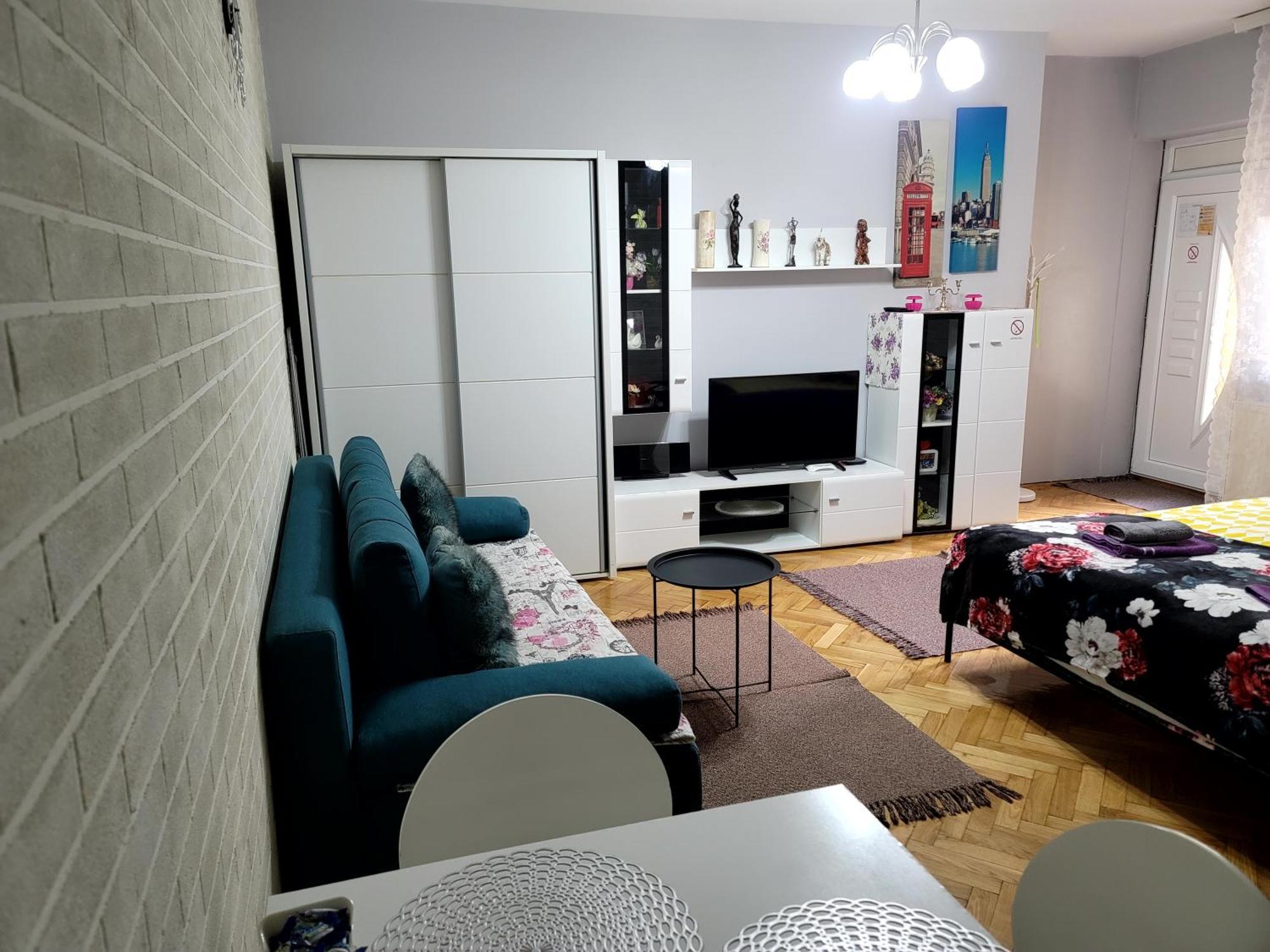 Apartman "Garden" Нови Сад Екстериор снимка
