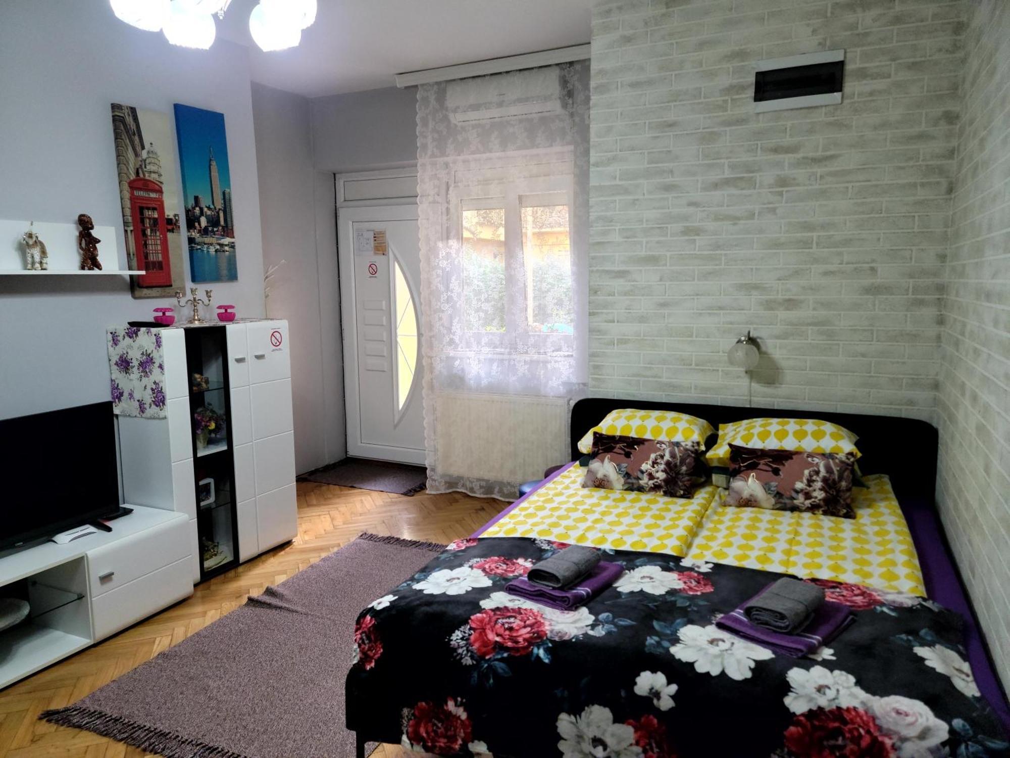 Apartman "Garden" Нови Сад Екстериор снимка