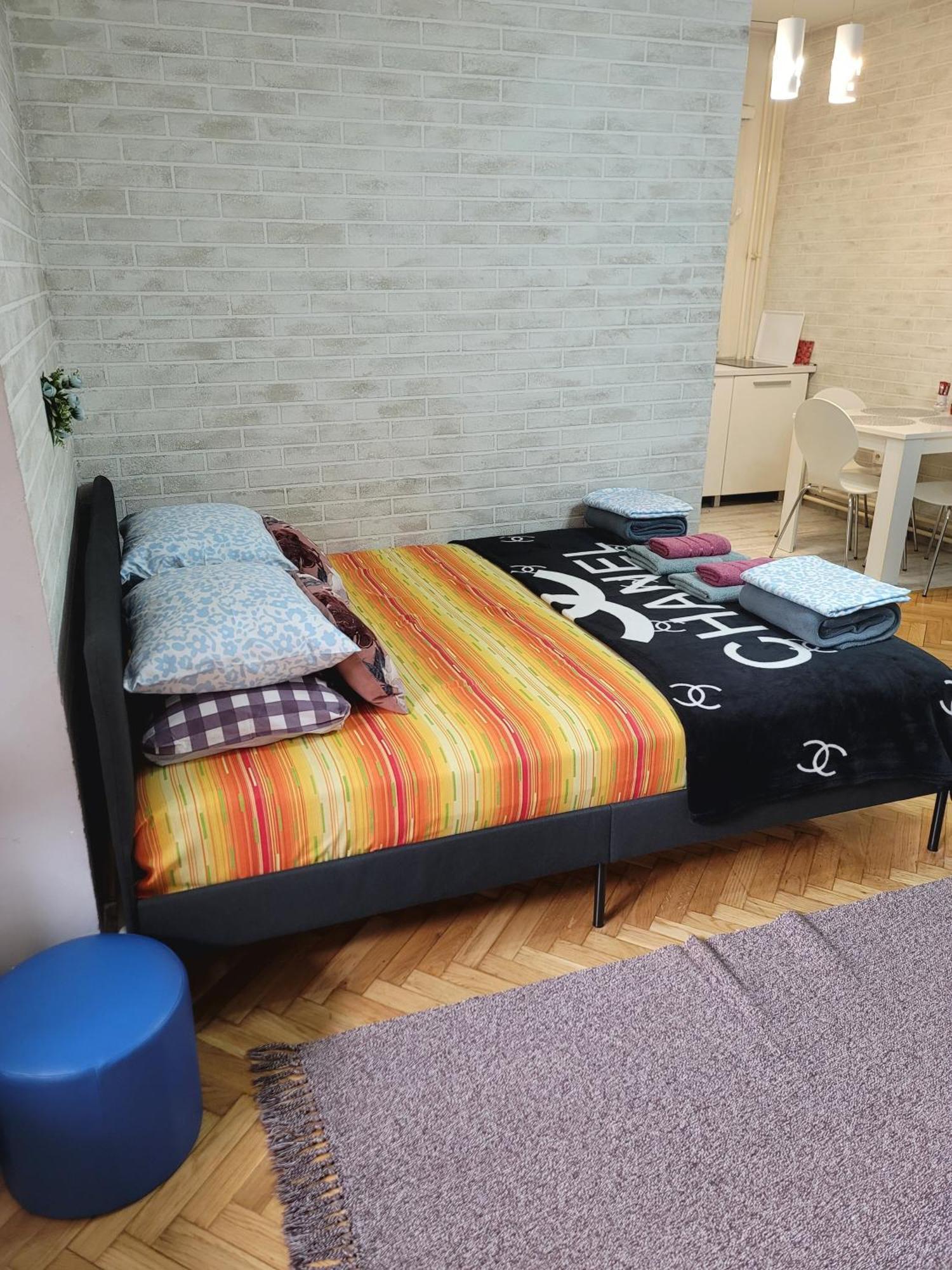 Apartman "Garden" Нови Сад Екстериор снимка