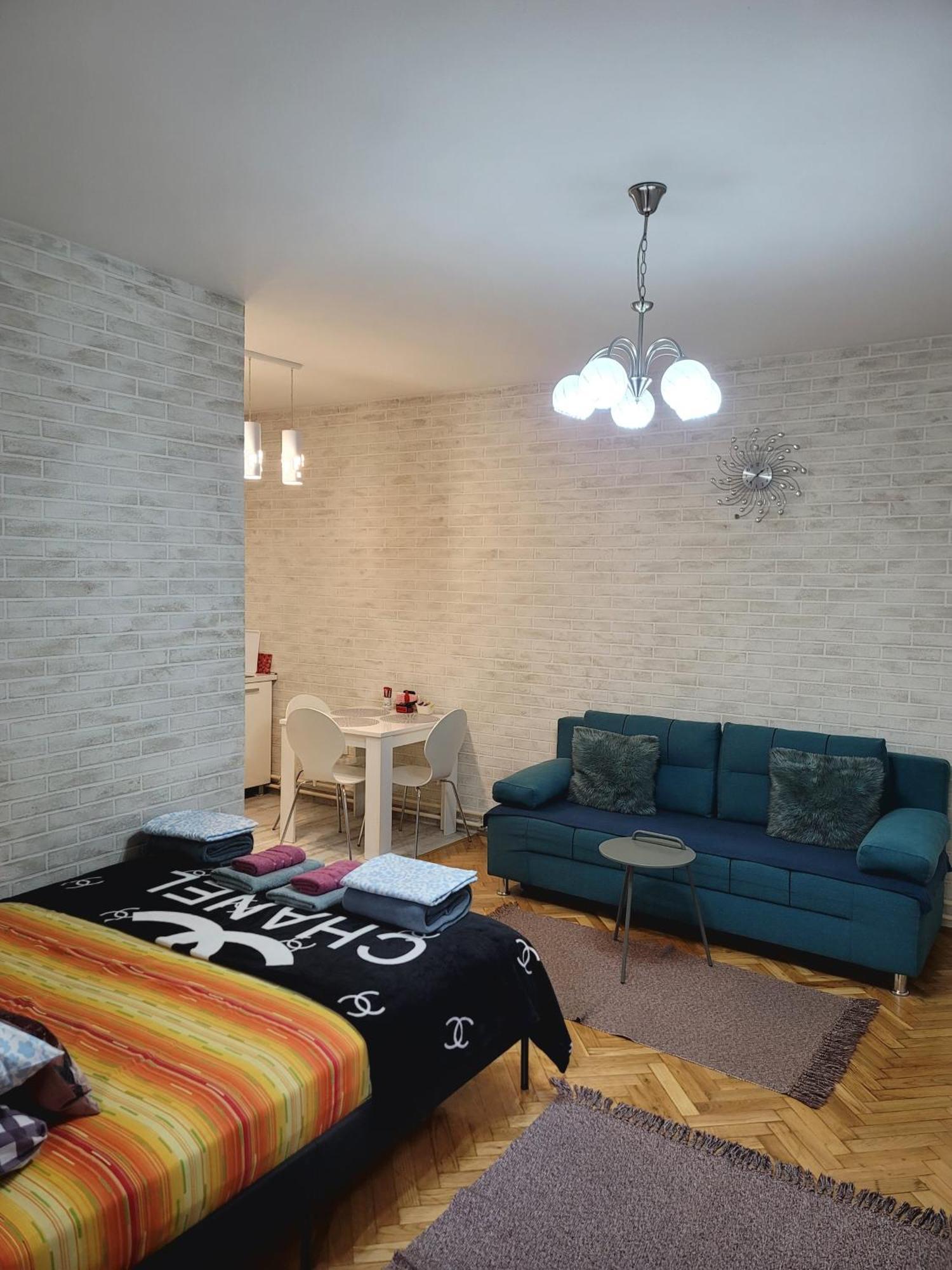 Apartman "Garden" Нови Сад Екстериор снимка
