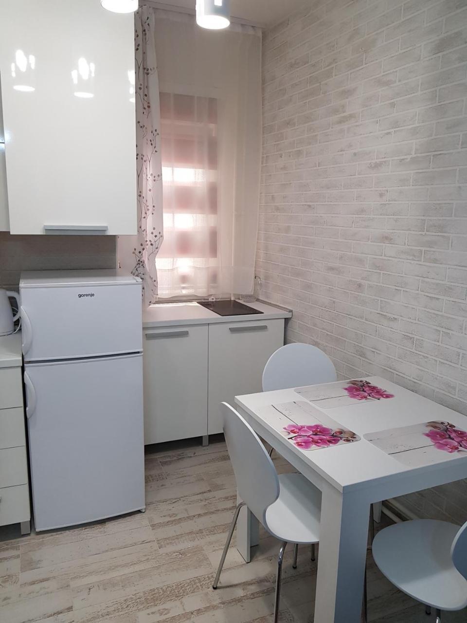 Apartman "Garden" Нови Сад Екстериор снимка