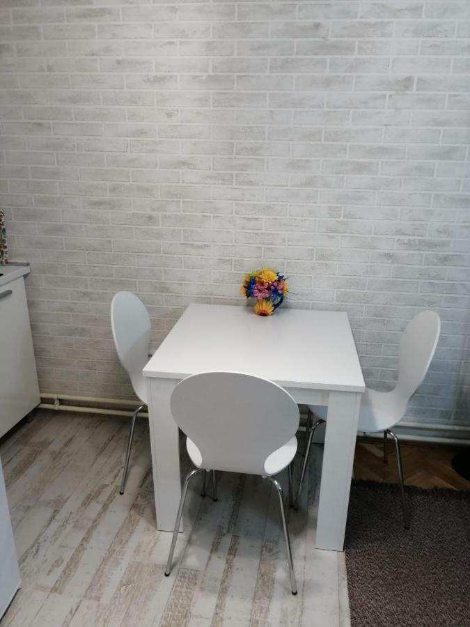 Apartman "Garden" Нови Сад Екстериор снимка